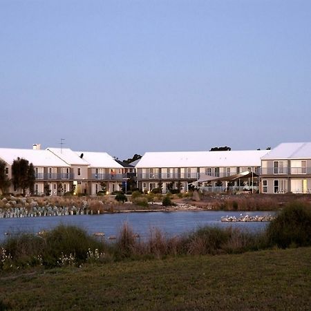 Quest Williamstown North Aparthotel Buitenkant foto