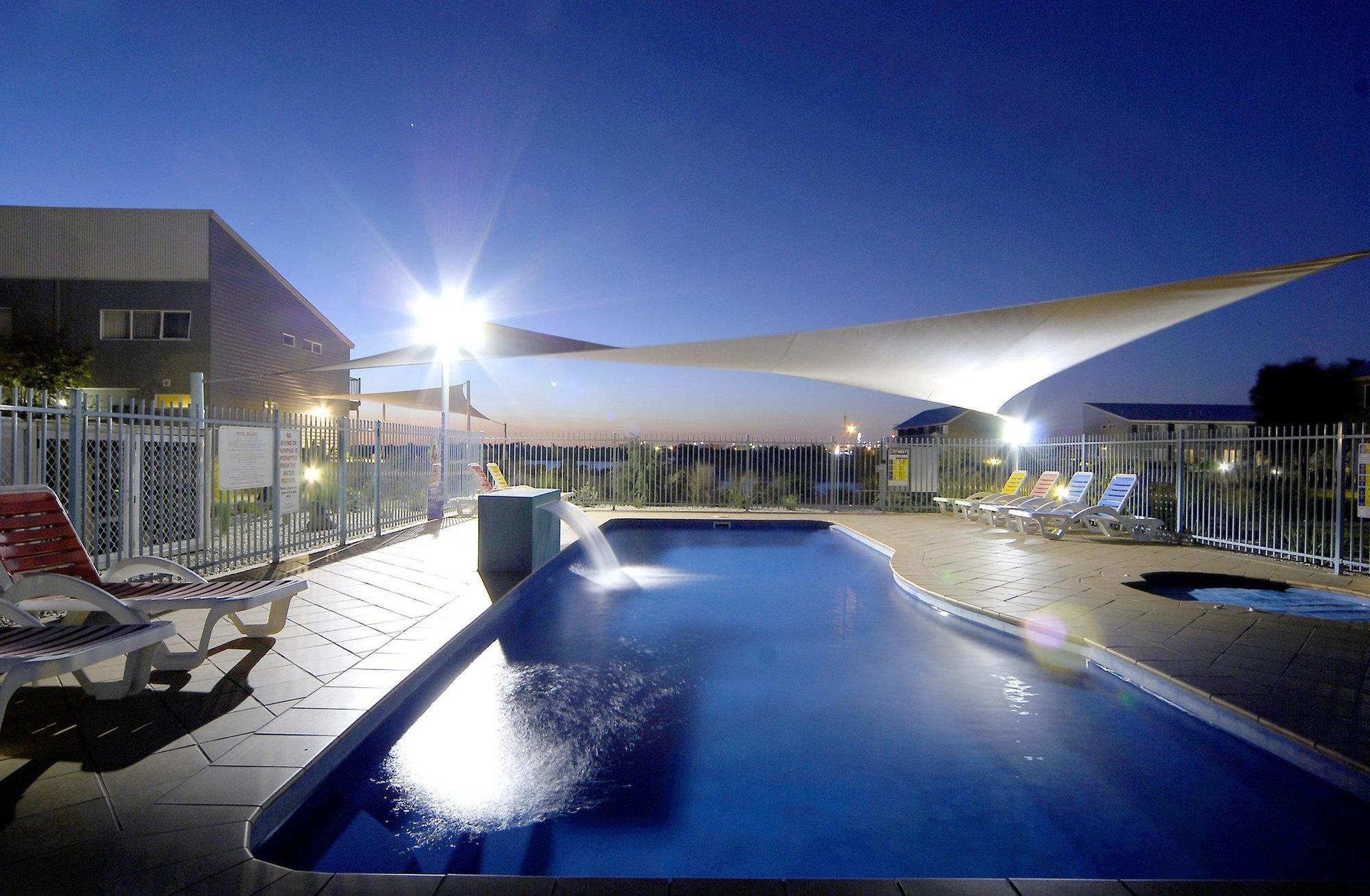 Quest Williamstown North Aparthotel Buitenkant foto