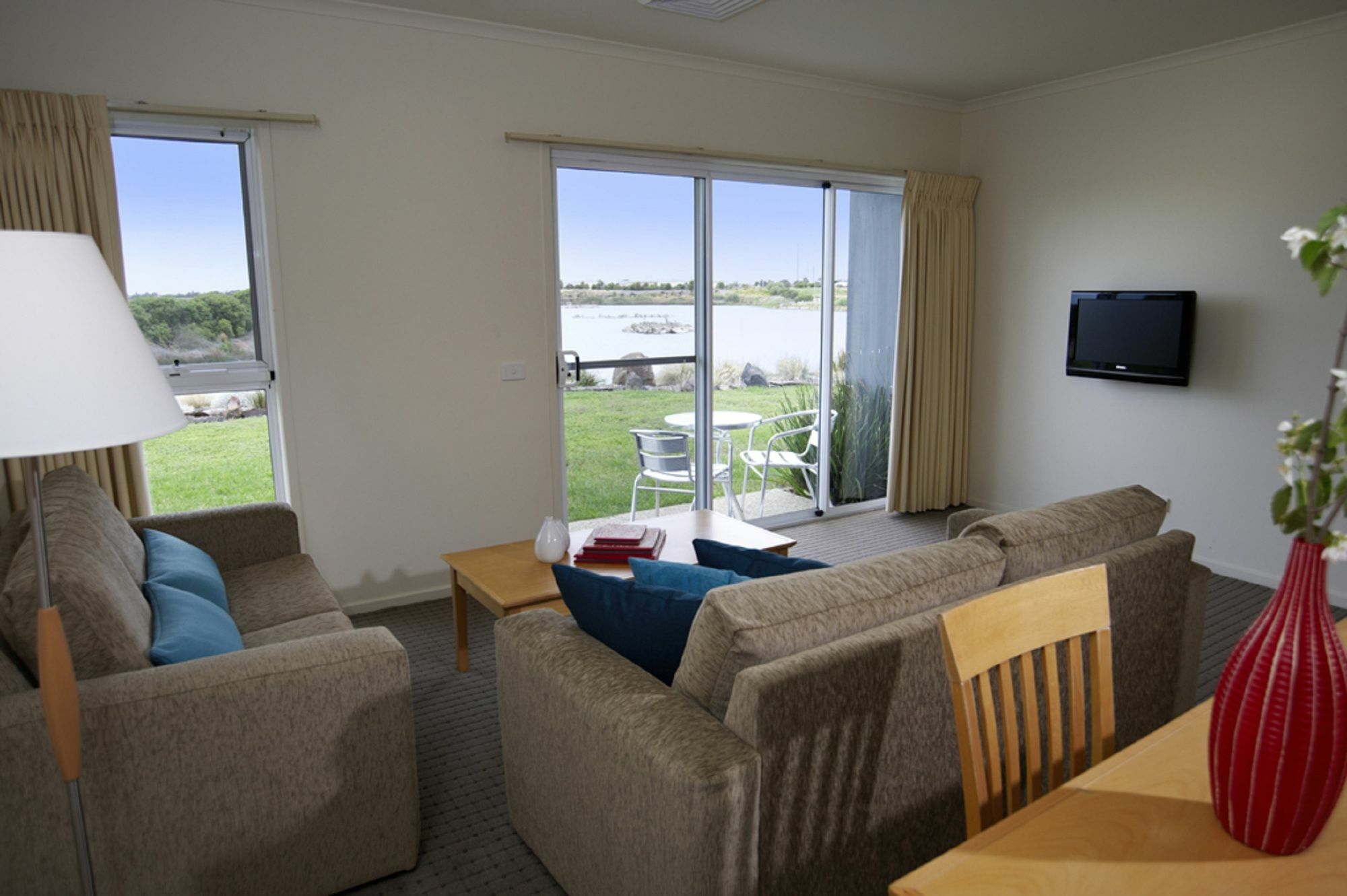 Quest Williamstown North Aparthotel Buitenkant foto