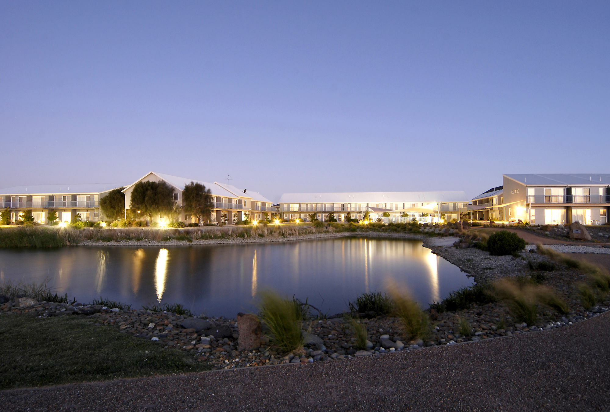 Quest Williamstown North Aparthotel Buitenkant foto