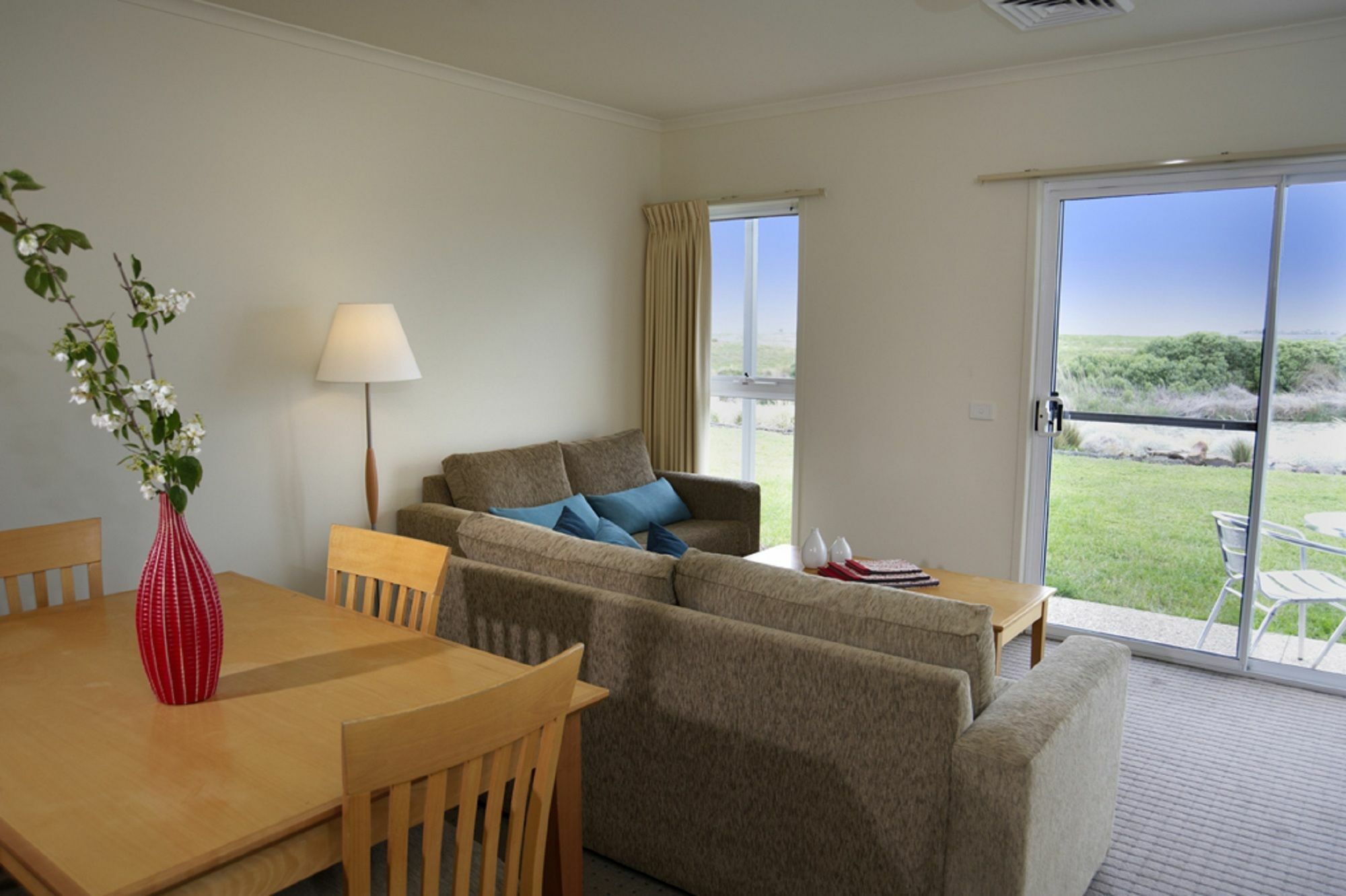 Quest Williamstown North Aparthotel Buitenkant foto